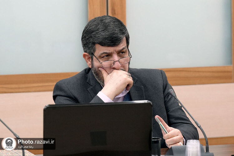 مراسم اهداء احکام سرکشیک‌ها و معاونین کشیک‌های «خدمت علمی» در آستان قدس رضوی