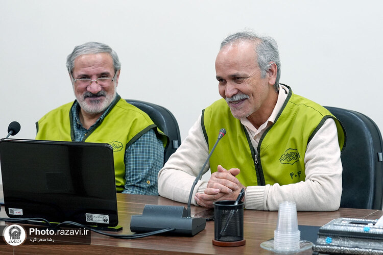 مراسم اهداء احکام سرکشیک‌ها و معاونین کشیک‌های «خدمت علمی» در آستان قدس رضوی