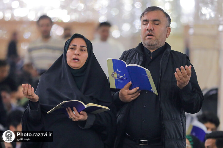 مراسم احیا شب بیست و یکم ماه مبارک رمضان در حرم مطهر رضوی-2