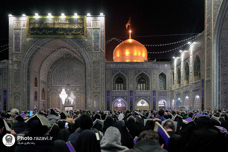 مراسم احیا شب بیست و یکم ماه مبارک رمضان در حرم مطهر رضوی-2
