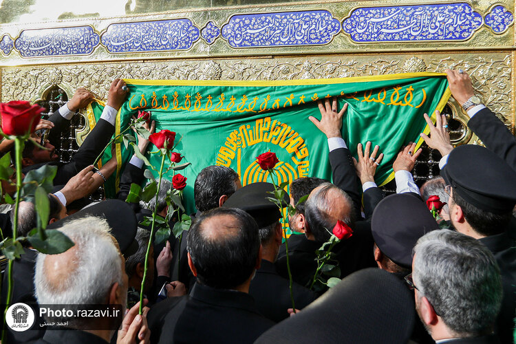 آئین اذن اعزام کاروان های زیر سایه خورشید در حرم مطهر رضوی