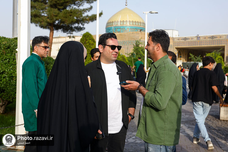 تشرف جمعی از ورزشکاران به حرم مطهر رضوی