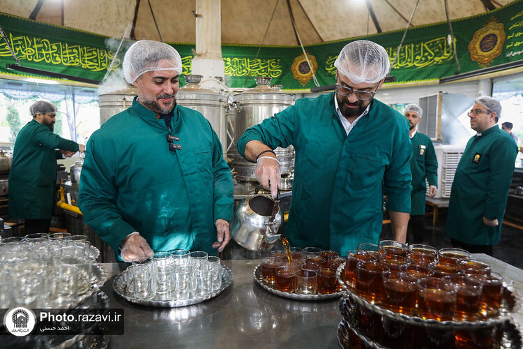 تشرف جمعی از ورزشکاران به حرم مطهر رضوی