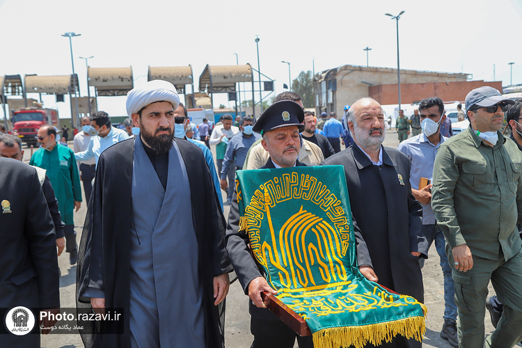 حضور خدام حرم مطهر رضوی در بندر شهید رجایی