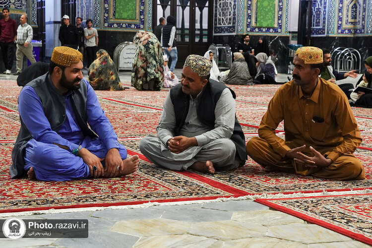 حال و هوای حرم مطهر رضوی در دهه کرامت