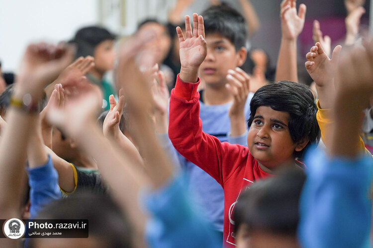 جشن ولادت امام رضا علیه‌السلام در منطقه کشمیری مشهد