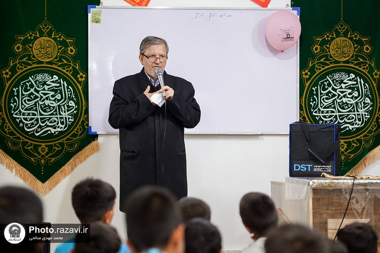 جشن ولادت امام رضا علیه‌السلام در منطقه کشمیری مشهد