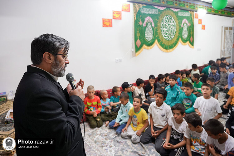 جشن ولادت امام رضا علیه‌السلام در منطقه کشمیری مشهد