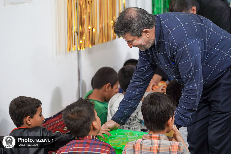 جشن ولادت امام رضا علیه‌السلام در منطقه کشمیری مشهد