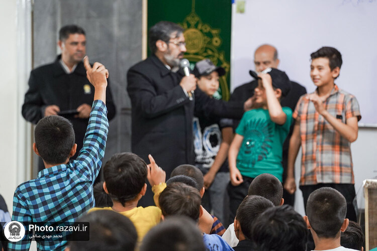 جشن ولادت امام رضا علیه‌السلام در منطقه کشمیری مشهد