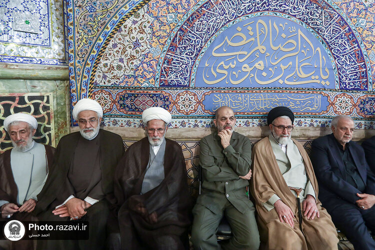 مراسم یادبود شهدای خدمت در حرم مطهر رضوی