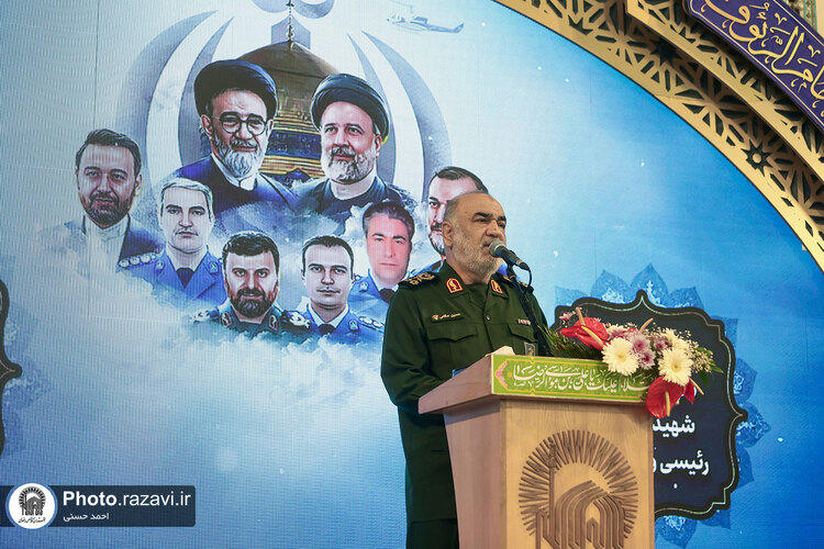 مراسم یادبود شهدای خدمت در حرم مطهر رضوی