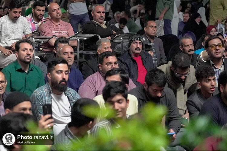 مراسم جشن میلاد امام رضا علیه‌السلام در صحن غدیر