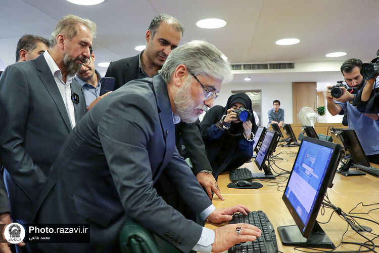 بازدید وزیر علوم از کتابخانه و موزه ملی ملک