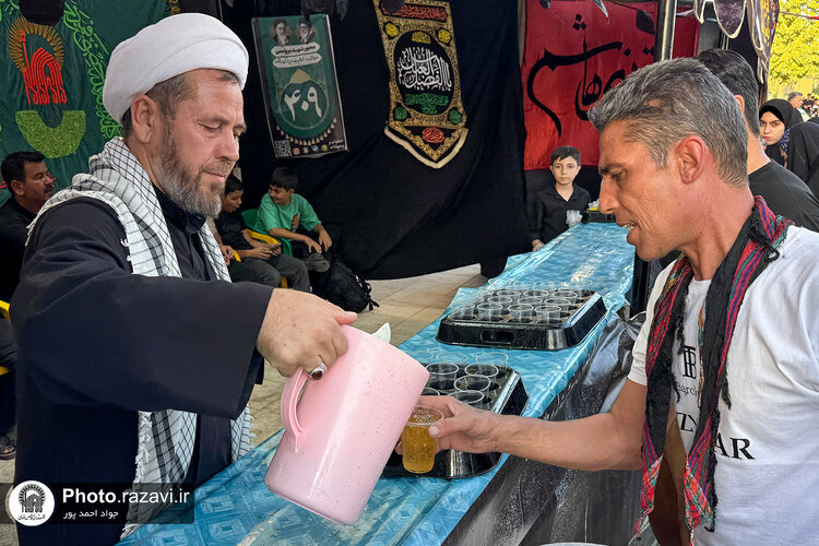 مواکب خدمت‌رسان دهه آخر صفر در مشهد-2