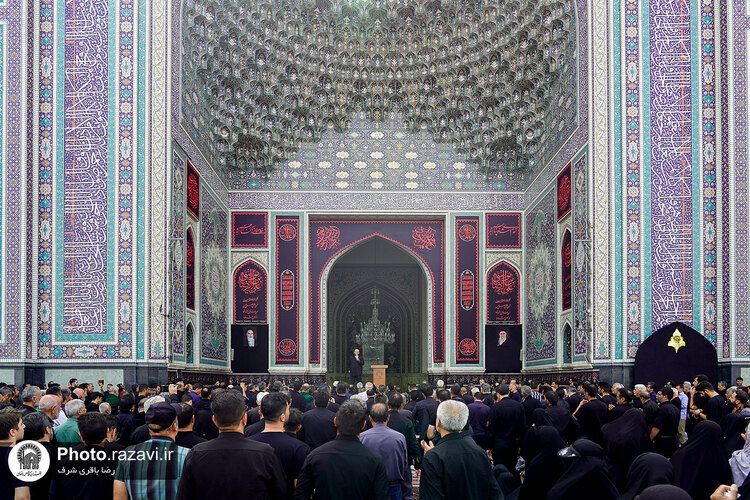 اجتماع عزاداران رضوی در حرم امام رضا علیه‌السلام