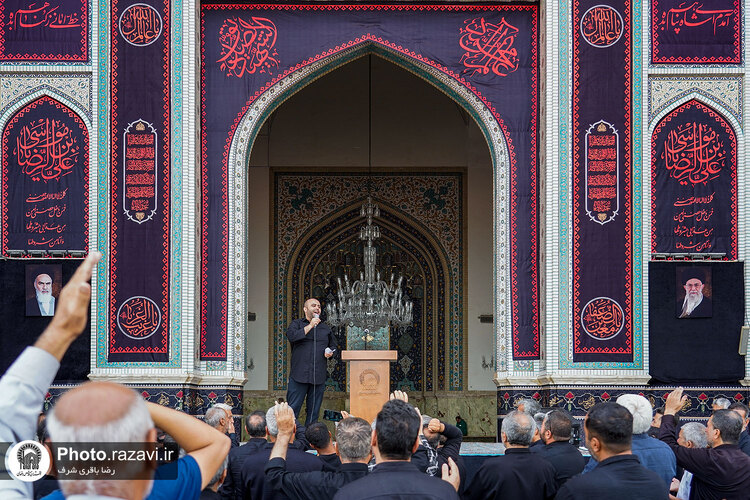 اجتماع عزاداران رضوی در حرم امام رضا علیه‌السلام