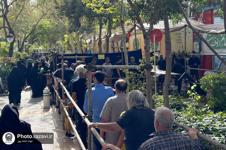 توزیع ۸۸۸۸ وعده شله مشهدی ‌در ظهر روز شهادت امام رضا علیه‌السلام