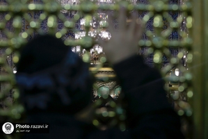  حال و هوای حرم مطهر رضوی در شب شهادت امام کاظم علیه السلام 