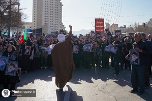  تشییع پیکر شهدای مدافع امنیت در مشهد 