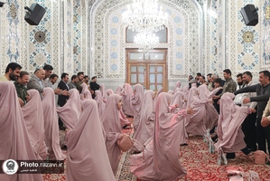 جشن عبادت دانش‌آموزان مدرسه مرآت در حرم مطهر رضوی