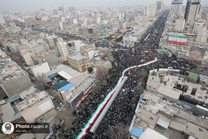 نمای هوایی حضور پرشکوه مردم مشهد در راهپیمایی ۲۲ بهمن 