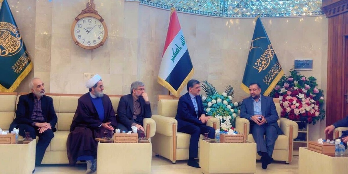 آستان قدس رضوی کے نائب متولی کی عراقی شیعہ اوقاف بورڈ کے سربراہ سے ملاقات