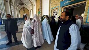 ہندوستان سے تعلق رکھنےو الی خواتین کی حرم امام رضا(ع) میں حاضری