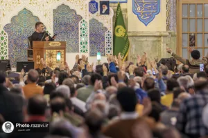 قرائت دعای کمیل با نوای سعید حدادیان در حرم مطهر رضوی