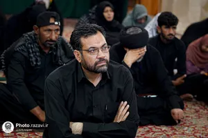 عزاداری زائران اردوزبان در حرم مطهر رضوی