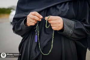 یادگار پدر، مهمان حرم