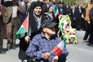 حماسه&zwnj;آفرینی خادم&zwnj;یاران رضوی سرزمین آفتاب در راهپیمایی روز قدس / گزارش تصویری