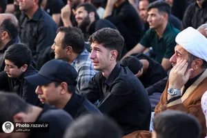 چهارپایه خوانی شهادت امام رضا علیه&zwnj;السلام در حرم مطهر رضوی
