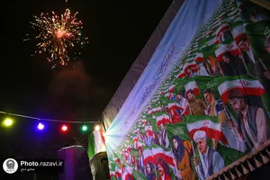 جشن پیروزی انقلاب اسلامی در ایستگاه انقلاب دانش&zwnj;آموزان مدارس امام رضا(علیه&zwnj;السلام)