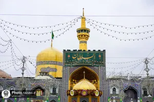 حال و هوای حرم مطهر رضوی در شب میلاد امام رضا علیه&zwnj;السلام