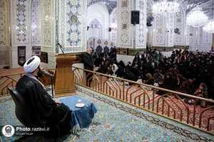 تشرف کاروان زائرین پیاده نیشابور به حرم مطهر رضوی