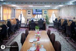 پاسخگویی تلفنی مدیر خدمه حرم مطهر رضوی به مخاطبان سامانه ۱۳۸

