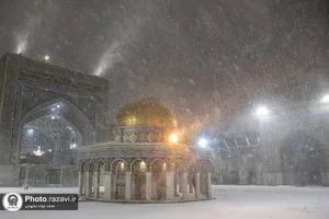 بارش برف پاییزی در حرم مطهر رضوی