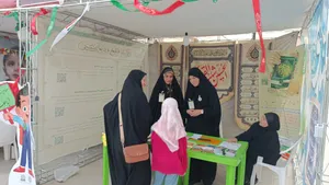 ترویج معارف اسلامی در موکب امام رضا(ع) اراک/گزارش تصویری