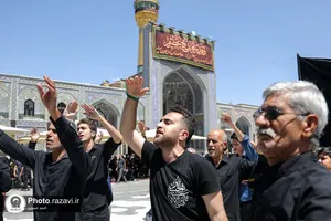 عزاداری عاشورای حسینی در حرم مطهر رضوی