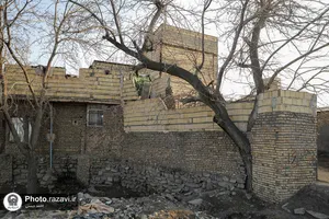 توزیع غذا بین نیازمندان حاشیه شهر مشهد