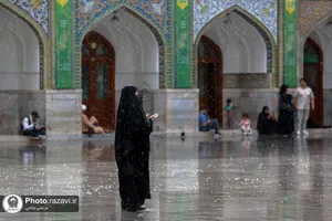 بارش باران بهاری در حرم مطهر رضوی