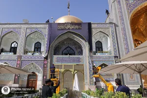 کتیبه آرایی اماکن متبرکه رضوی در دهه پایانی ماه صفر