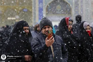 بارش برف در حرم مطهر رضوی
