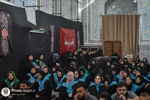 تشرف زائران کشور آذربایجان به حرم مطهر رضوی
