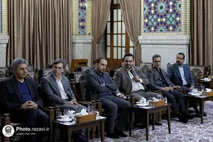 دیدار جمعی از فعالان اقتصادی خراسان رضوی با تولیت آستان قدس رضوی