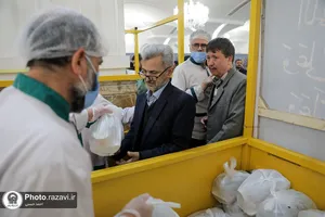 سفره اکرام ماه مبارک رمضان در حرم مطهر رضوی