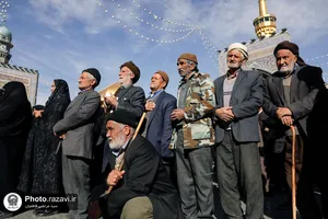 تشرف جمعی از اهالی روستای سیج به حرم مطهر رضوی