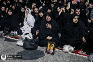 عزاداری زائران عرب زبان در حرم مطهر رضوی