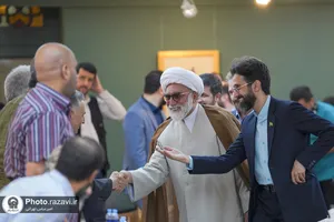 نشست صمیمی نویسندگان با تولیت آستان قدس رضوی